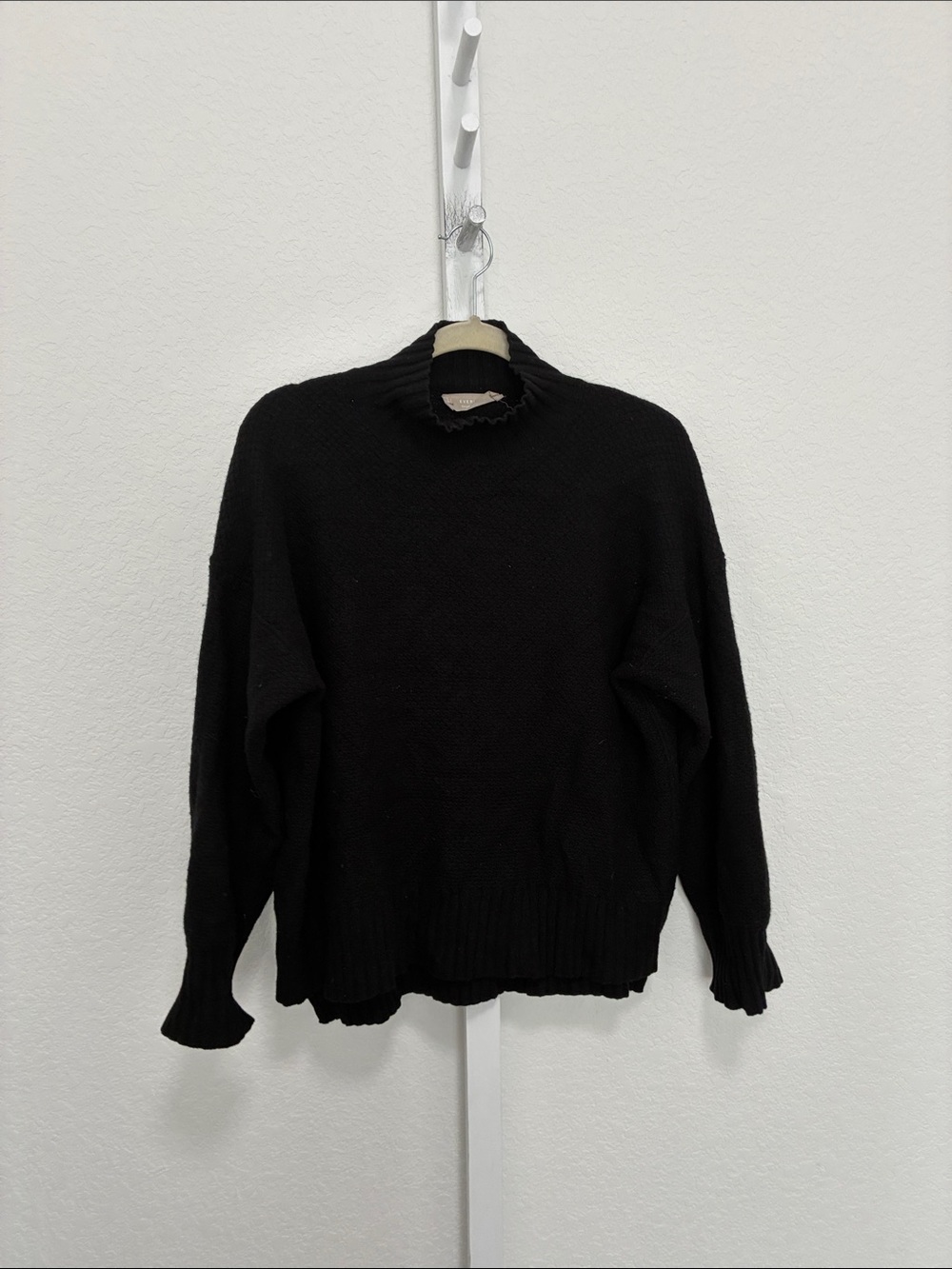Everlane Recycled Cashmere Mock Neck Pullover Sweater